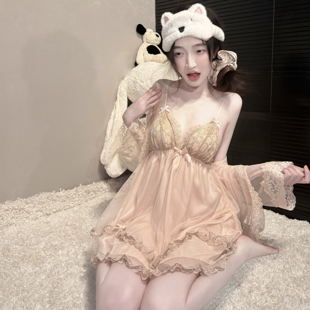 「甜桃嫩娇裙」法式可爱蕾丝吊带纯欲风甜美带胸垫不可拆卸女睡裙