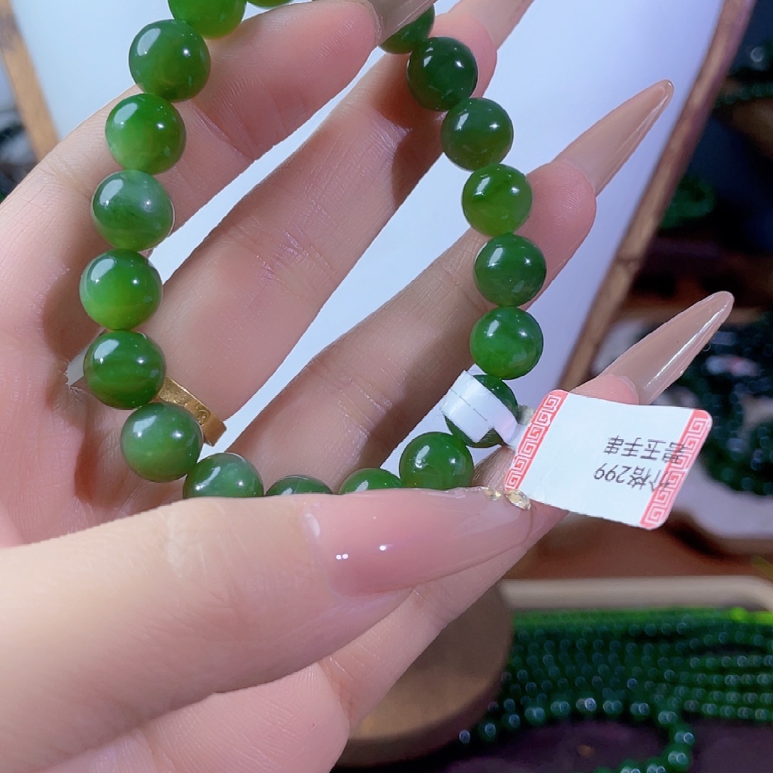 和田玉未镶嵌颈饰10