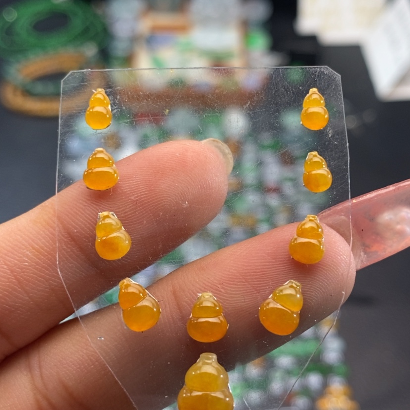 【闪购商品】翡翠挂件未镶嵌葫芦