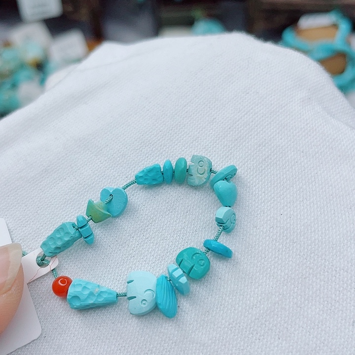 南红玛瑙未镶嵌珠宝奇石