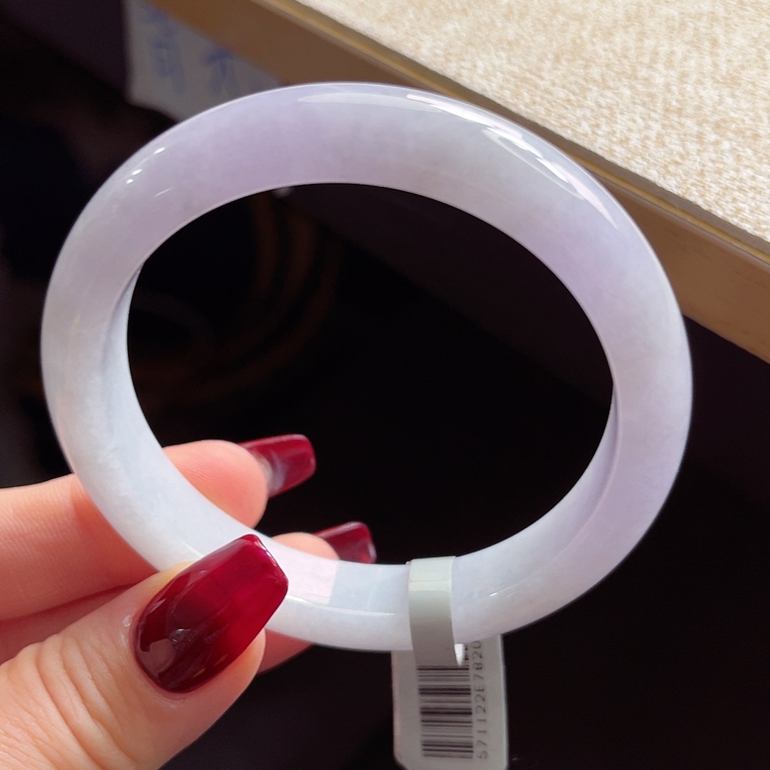 翡翠手镯未镶嵌手镯