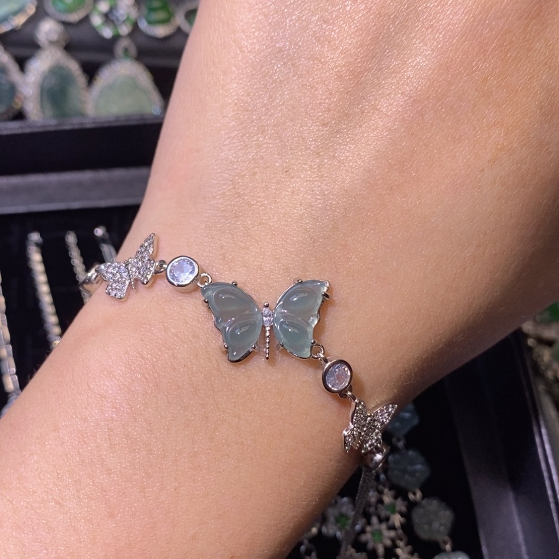 翡翠未镶嵌颈饰天然