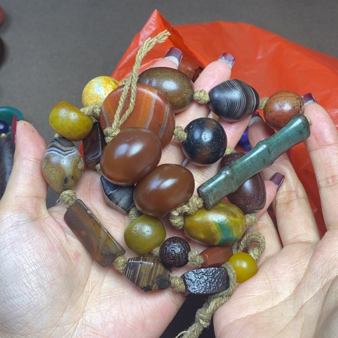 玛瑙/玉髓颈饰未镶嵌