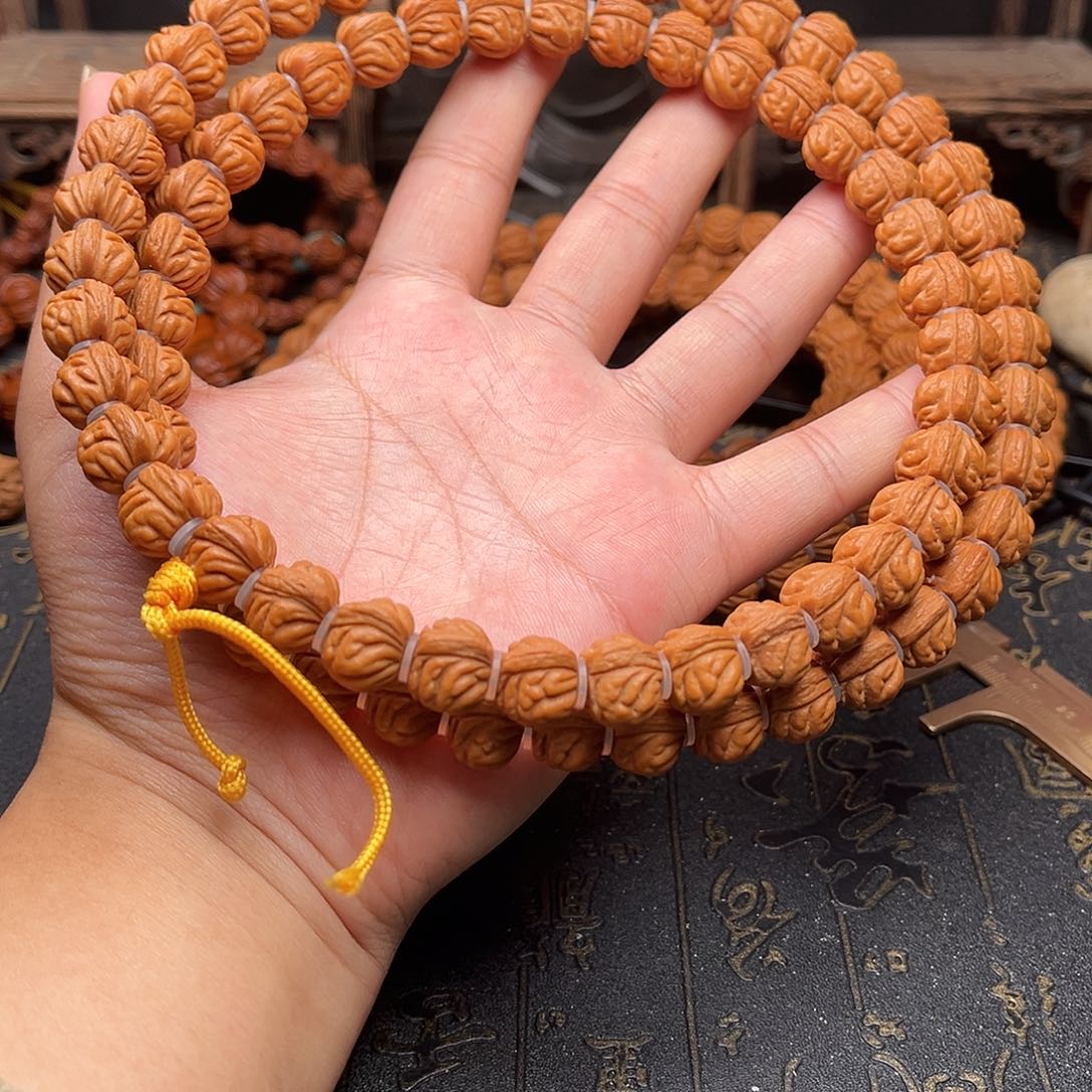 桃核吊坠赤金风雨72薄挂