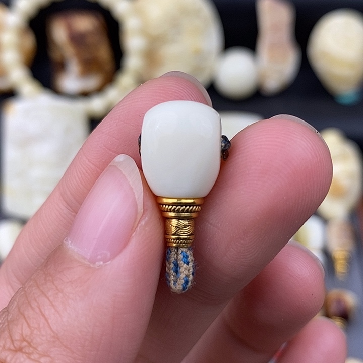 琥珀未镶嵌裸石10金塔三通261