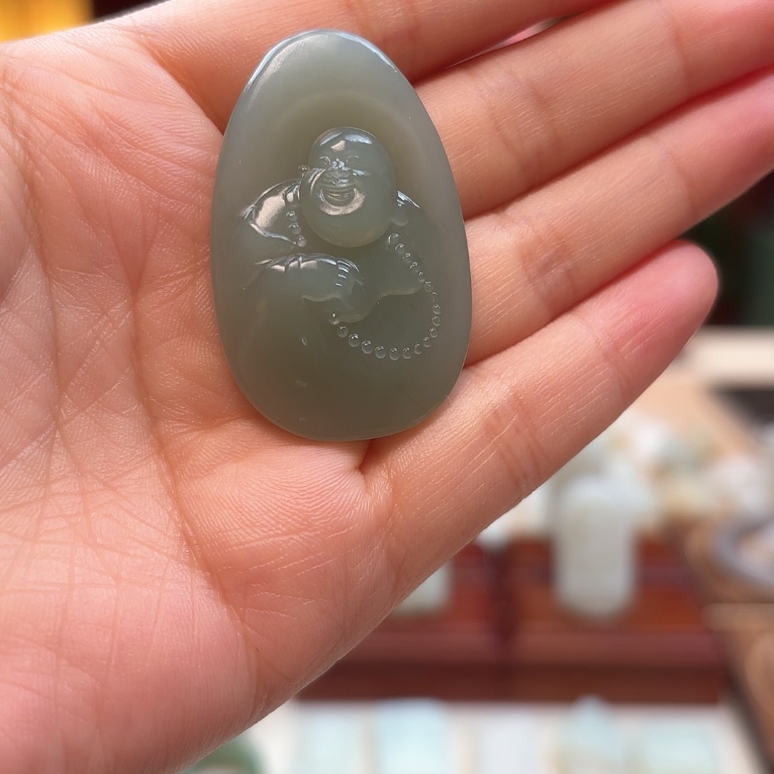 和田玉未镶嵌颈饰?