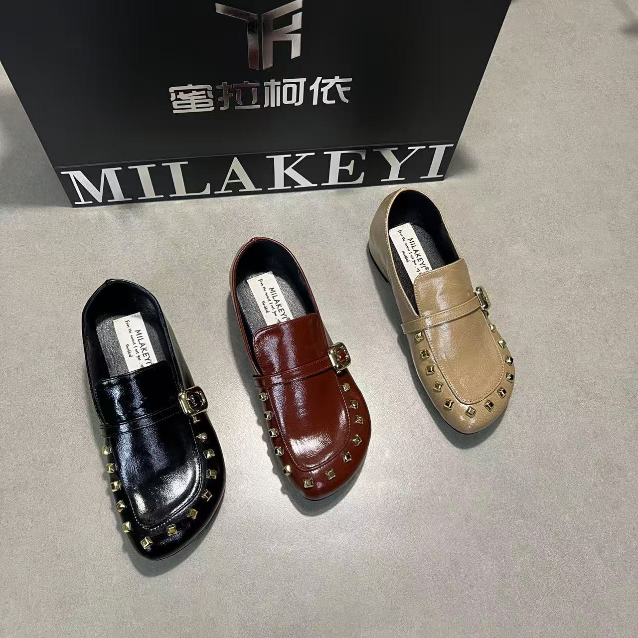 2026年春季新款内增高3CM气质百搭时尚铆钉金属扣日常芒果头单鞋