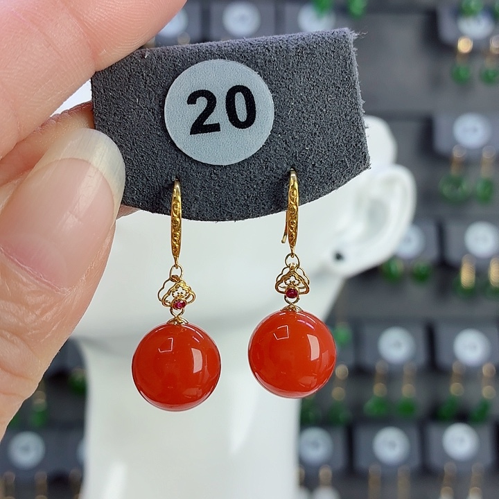 南红玛瑙18K金镶嵌耳饰