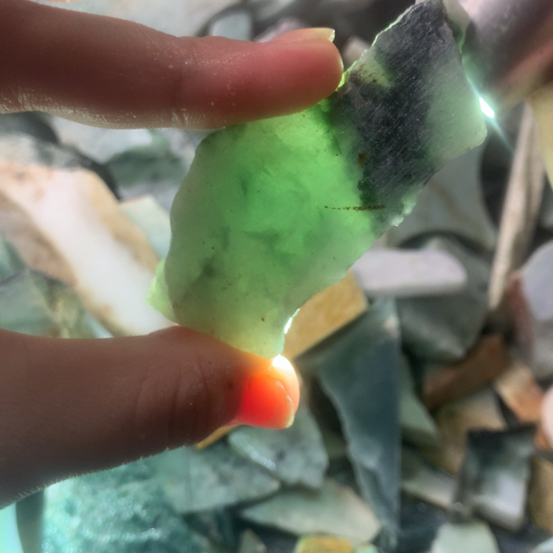 翡翠颈饰未镶嵌缅甸翡翠