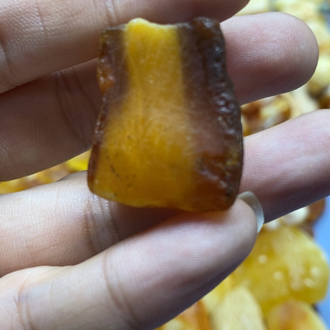 定制琥珀未镶嵌定制琥珀蜜蜡