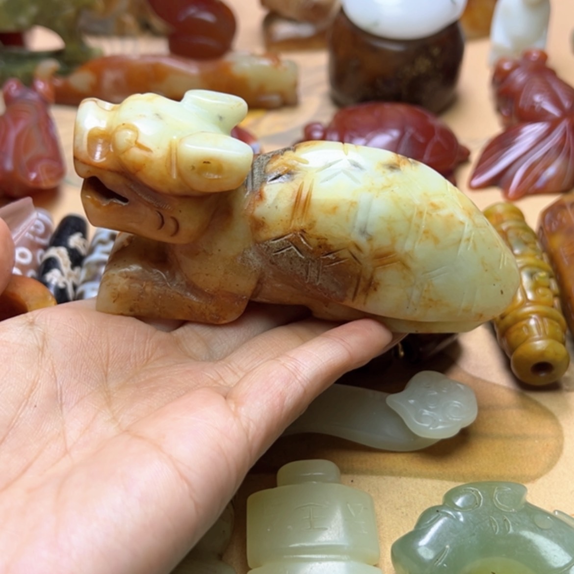 【闪购商品】蛇纹石玉颈饰未镶嵌