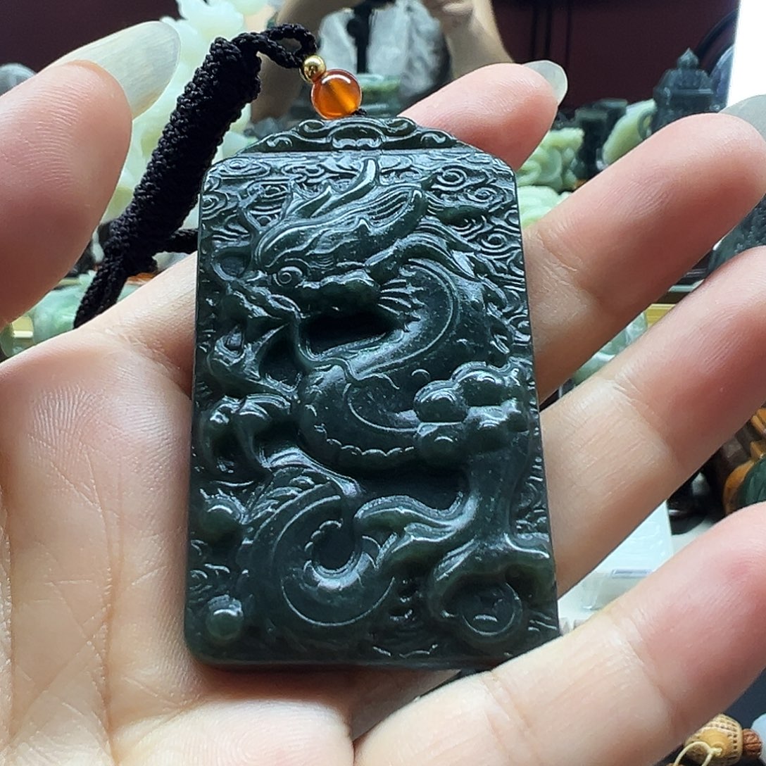 未镶嵌和田玉挂件