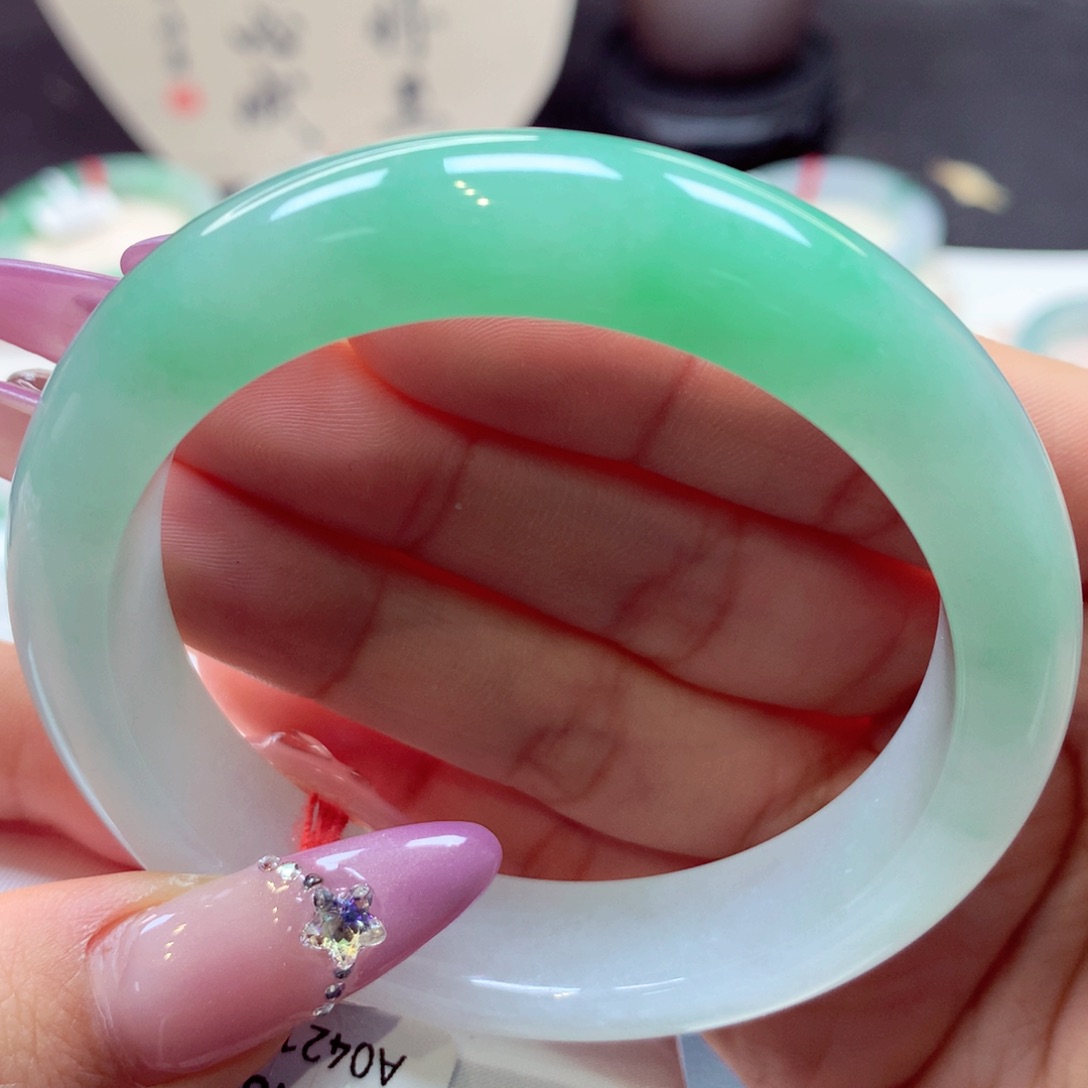 翡翠手镯未镶嵌正圈9号66