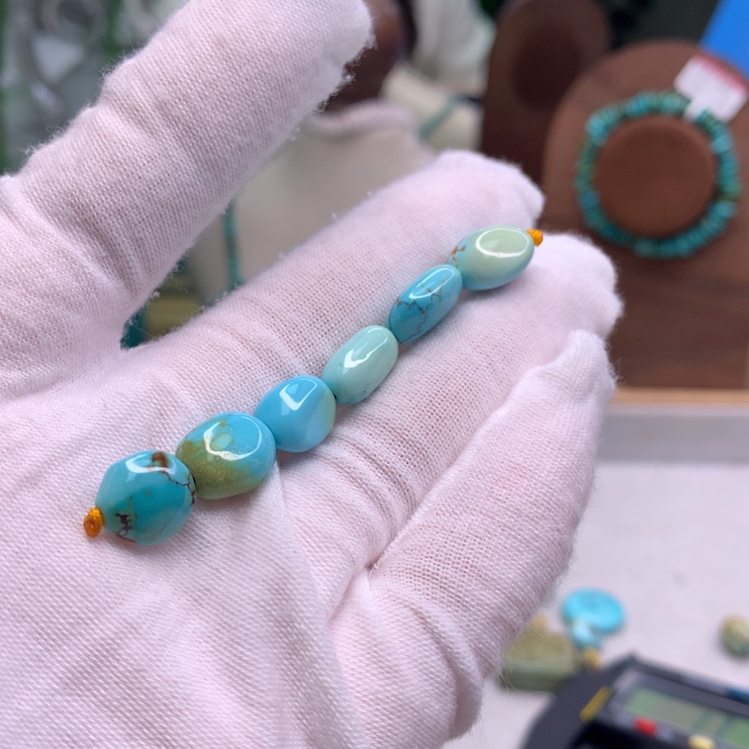 绿松石未镶嵌饰品