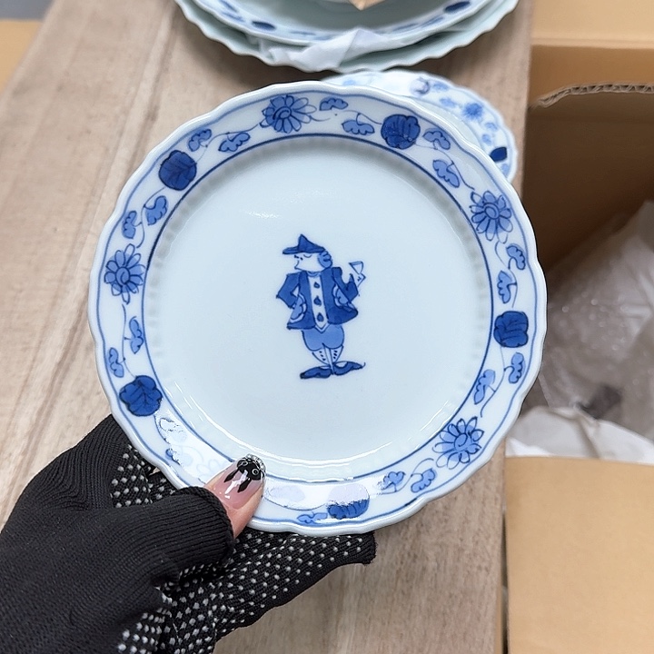 瓷片噗哈哈哈哈哈哈哈哈哈我笑