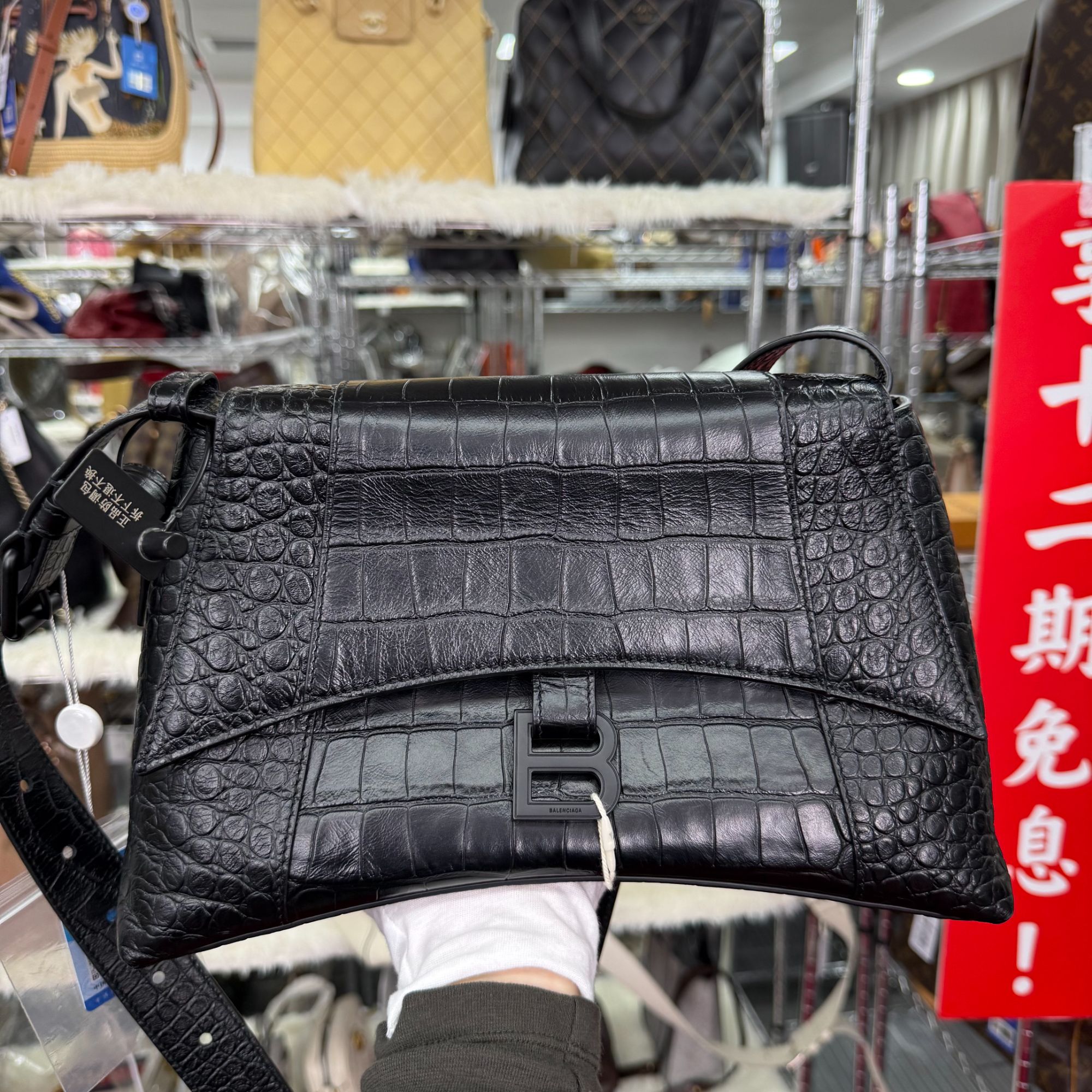 95新 Balenciaga/巴黎世家 黑色沙漏鳄压斜跨包/甜甜精选/59225