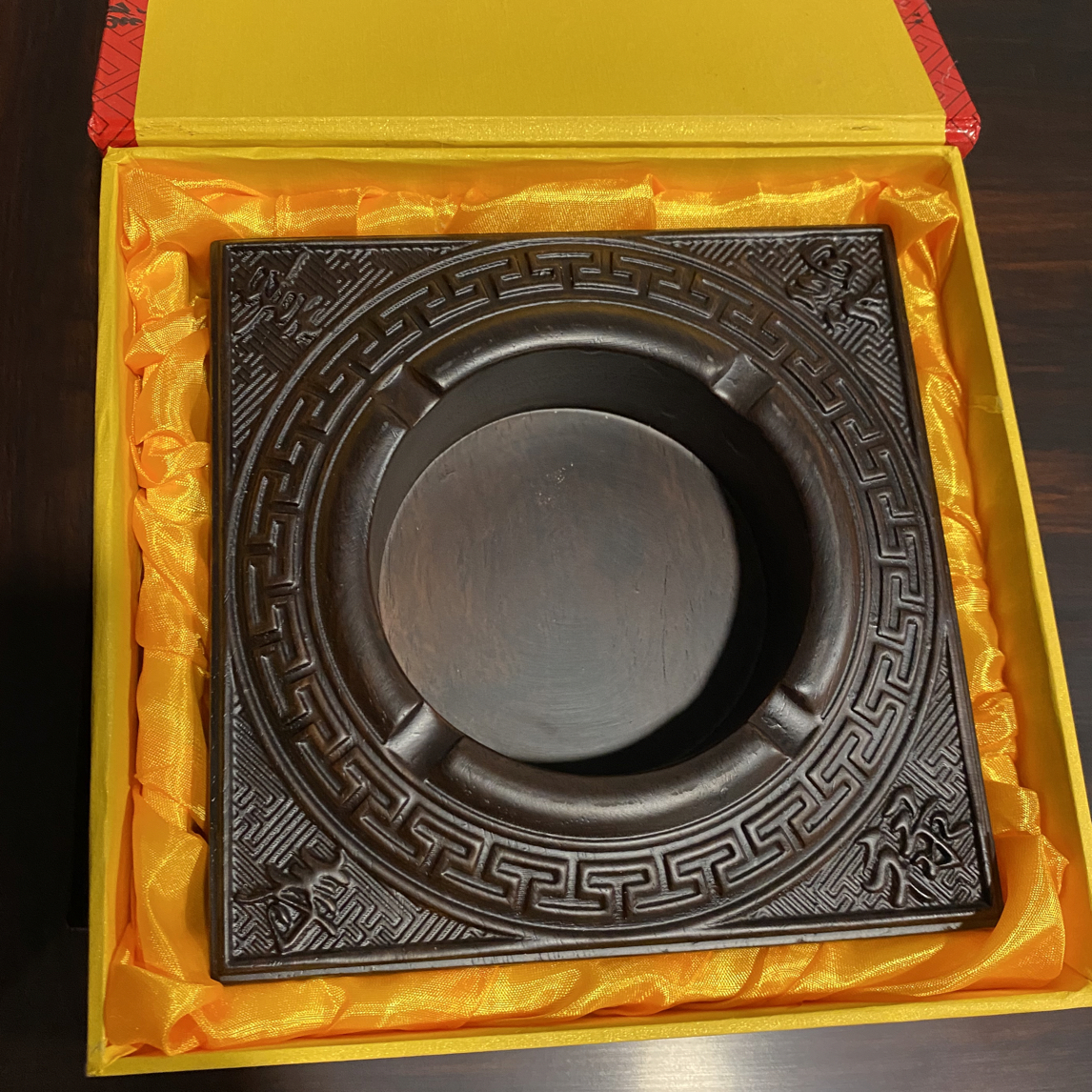 中式风格精品黑檀木整木雕刻烟灰缸