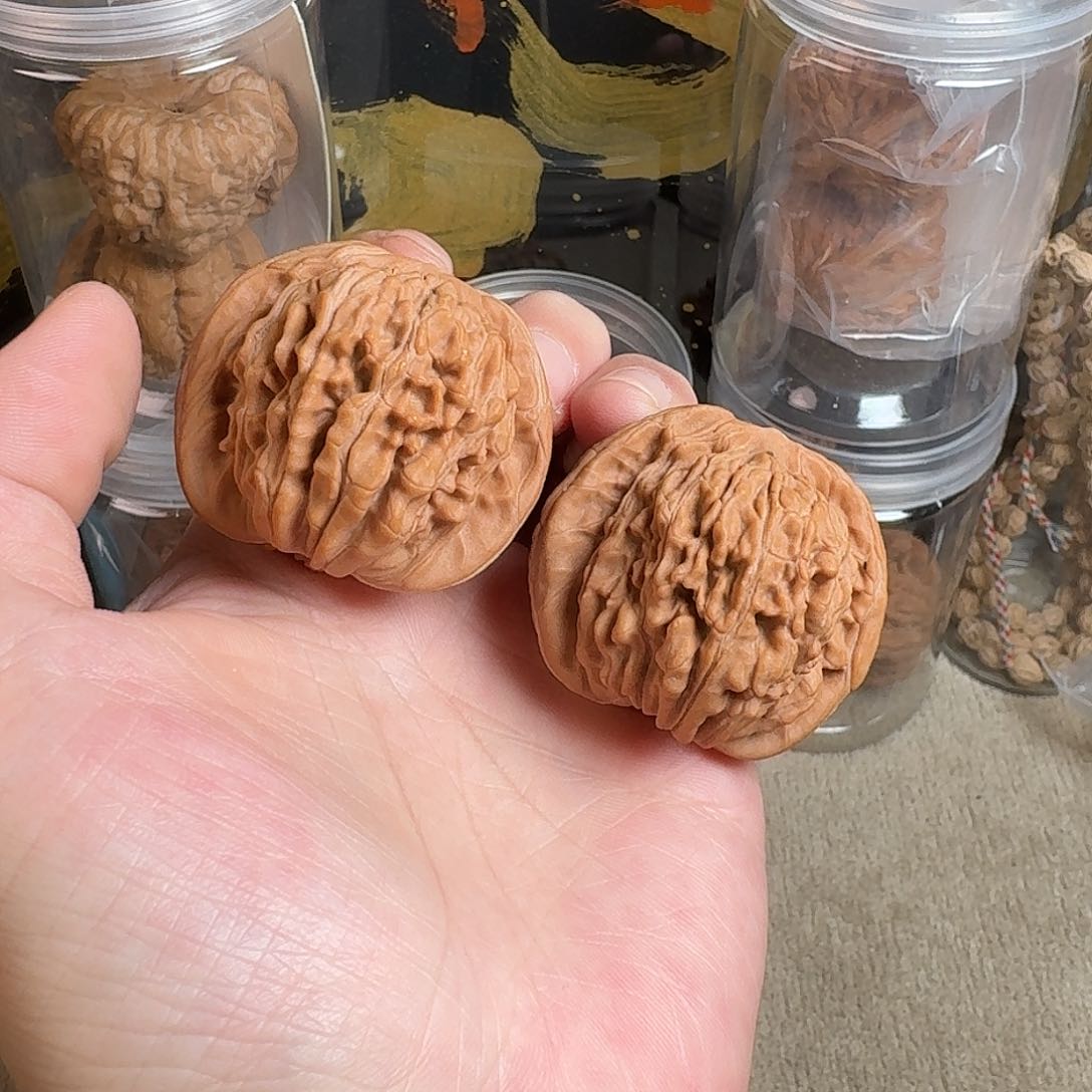 文玩核桃吊坠四座楼+满天星