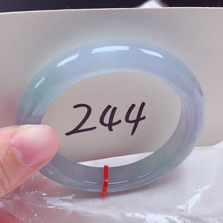 翡翠未镶嵌手镯翡翠