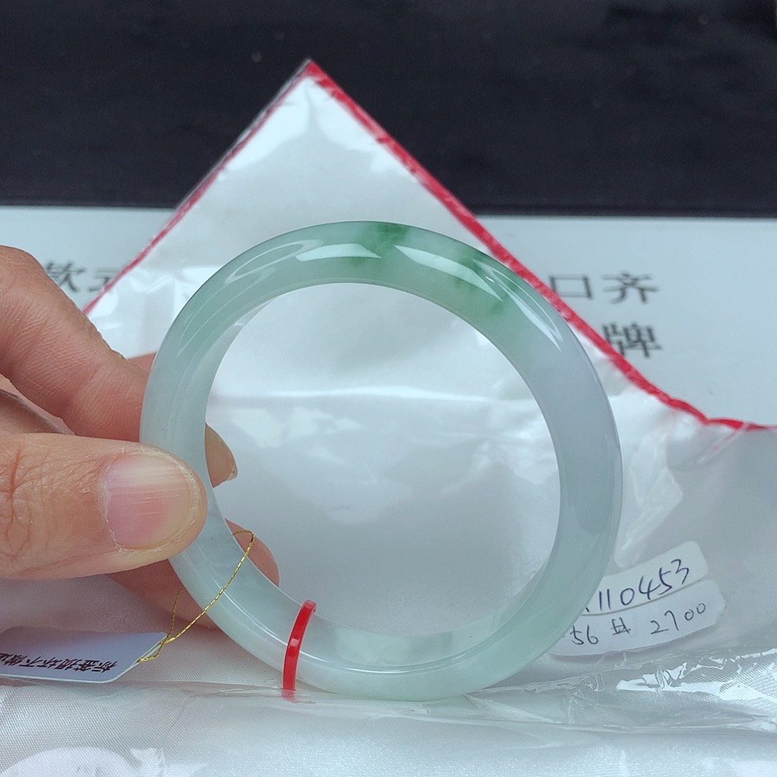 翡翠手镯未镶嵌56圈0453