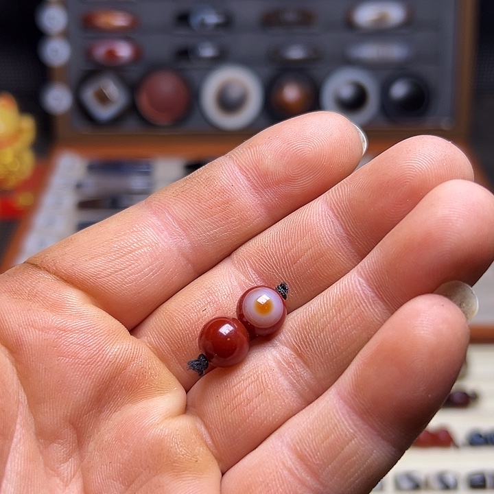 玛瑙/玉髓未镶嵌珠宝奇石