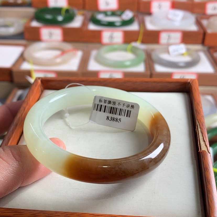 【闪购商品】和田玉未镶嵌手镯54