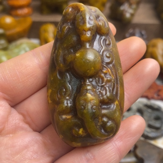 蛇纹石玉未镶嵌颈饰103