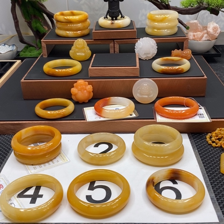 石英质玉（黄龙玉）手镯未镶嵌用****7