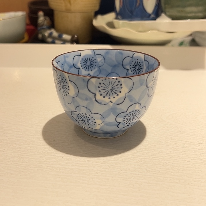 玖***柒瓷青花手绘内外满绘花花杯很赞