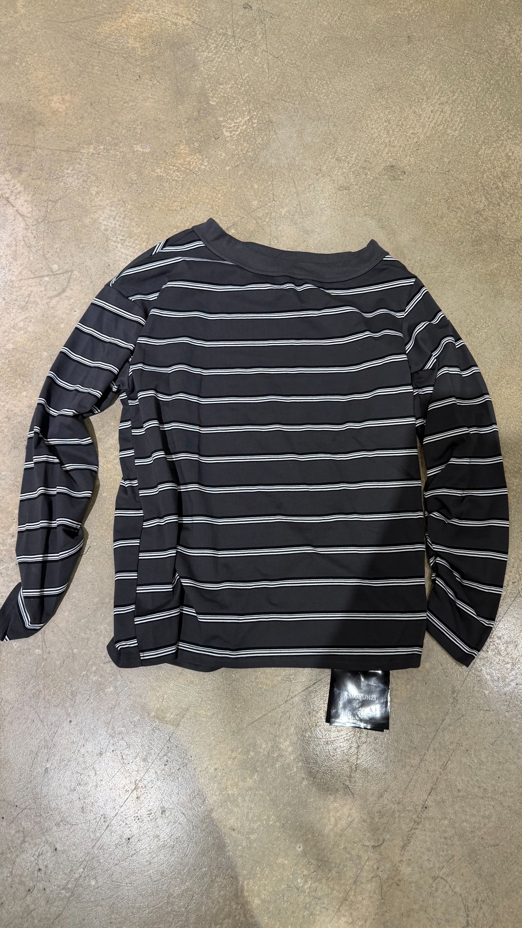 鑫燃Kiki 条纹斜肩卫衣 25339 AN