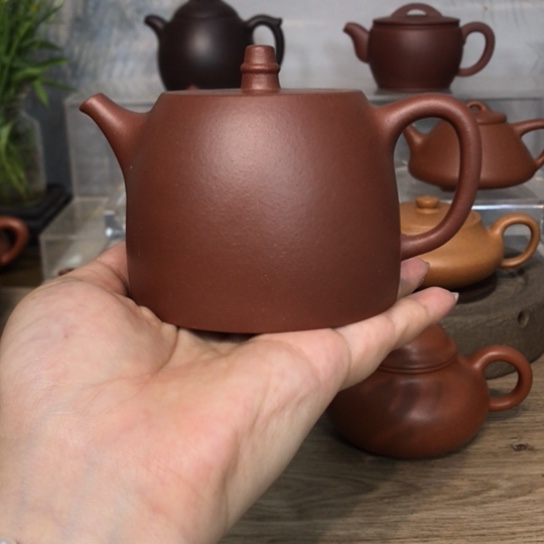 茶壶紫砂汉铎底槽清半手230cc