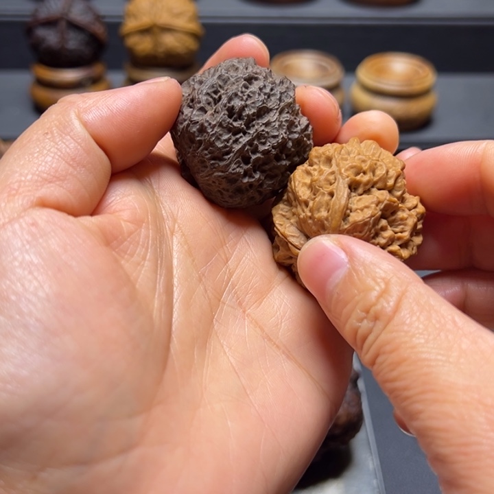 秋***水文玩核桃把件L舍利32