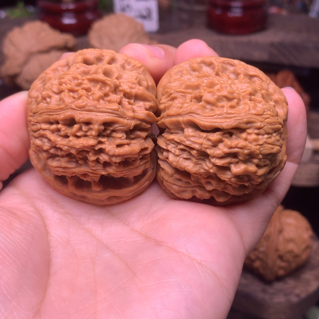 文玩核桃把件44全品球疆