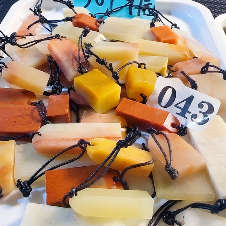 青田石印石老挝石50个扁章尺寸非常小，0.几1.几的公分