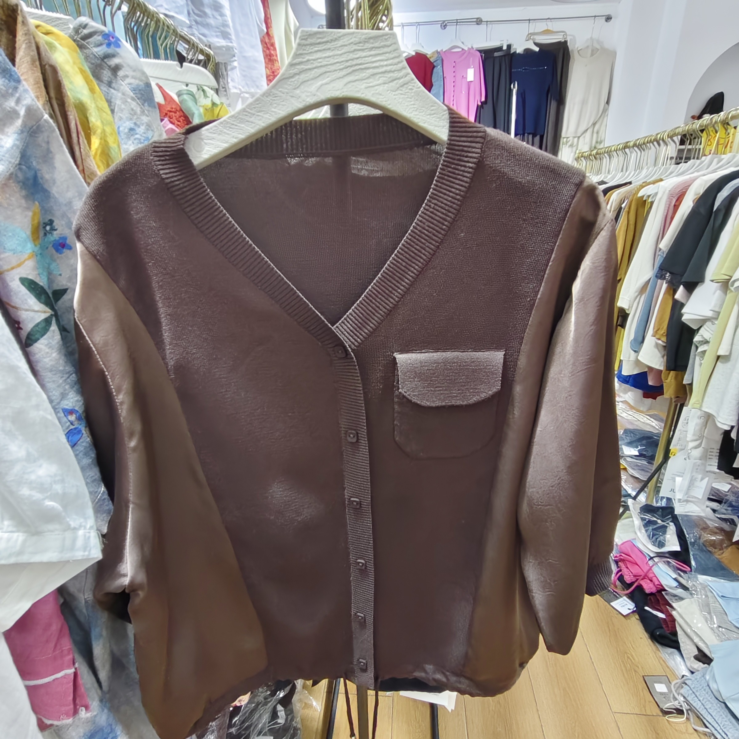 毛衣薄款圆领拼接常规宽松型毛针织衫夏季百搭假两件