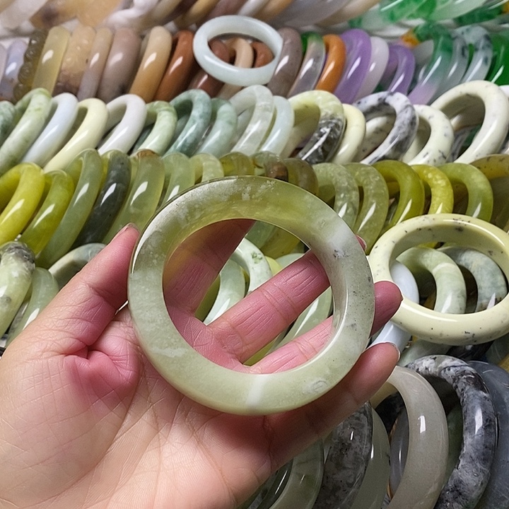 未镶嵌蛇纹石玉手镯