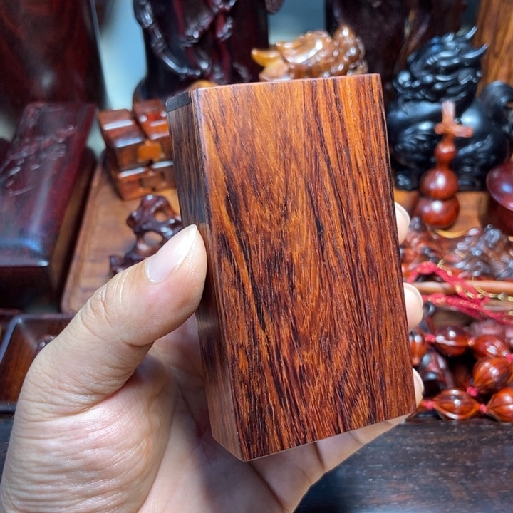 黄花梨/降香黄檀烟盒粗烟