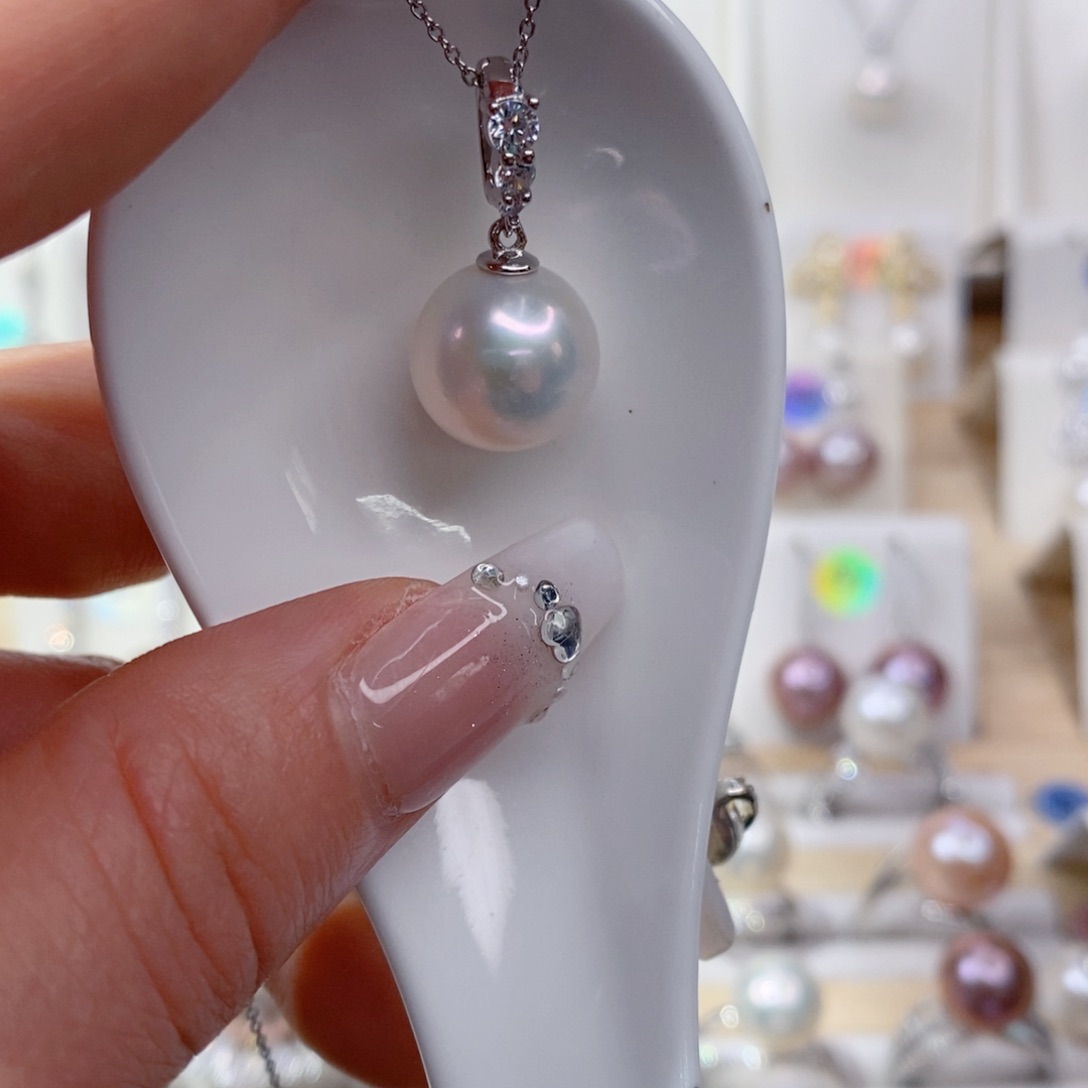 淡水珍珠吊坠(赠链)银S925镶嵌