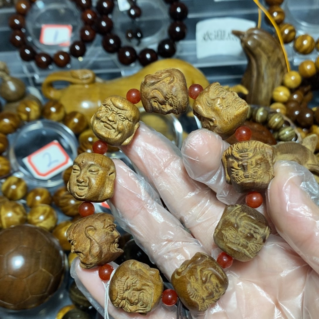 金丝楠木雕工艺品20