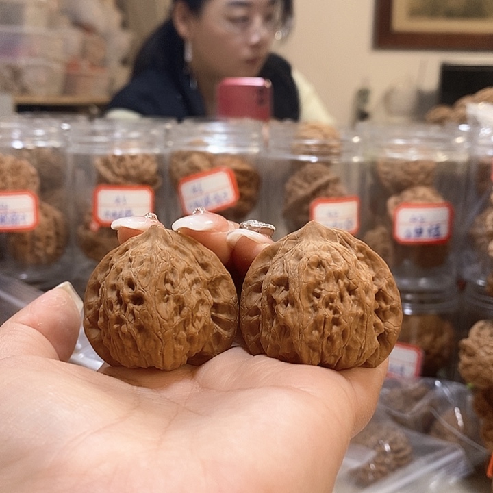 文玩核桃吊坠水*40崔凯公子帽