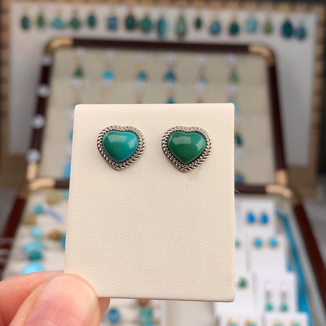 以****绿松石银S925镶嵌耳饰