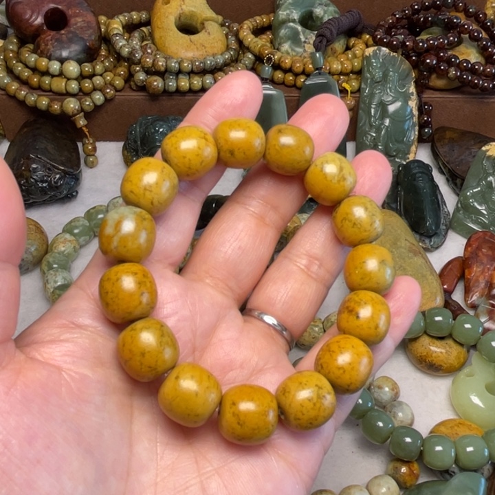 A***）岫岩河磨玉（透闪石质玉）未镶嵌颈饰