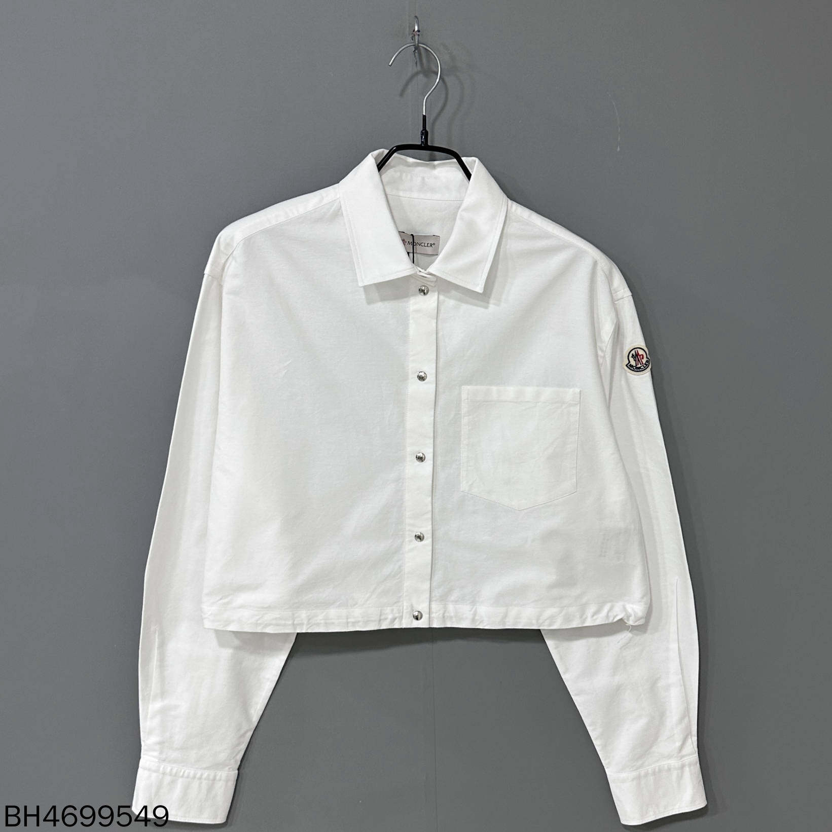 99新 MONCLER 白色新款袖标logo外套/44码/99549