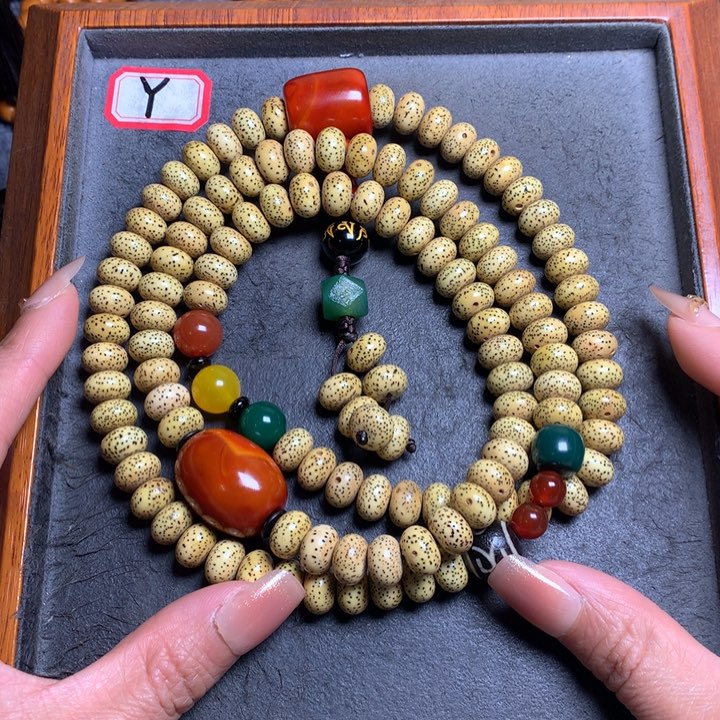 星月菩提吊坠菩提