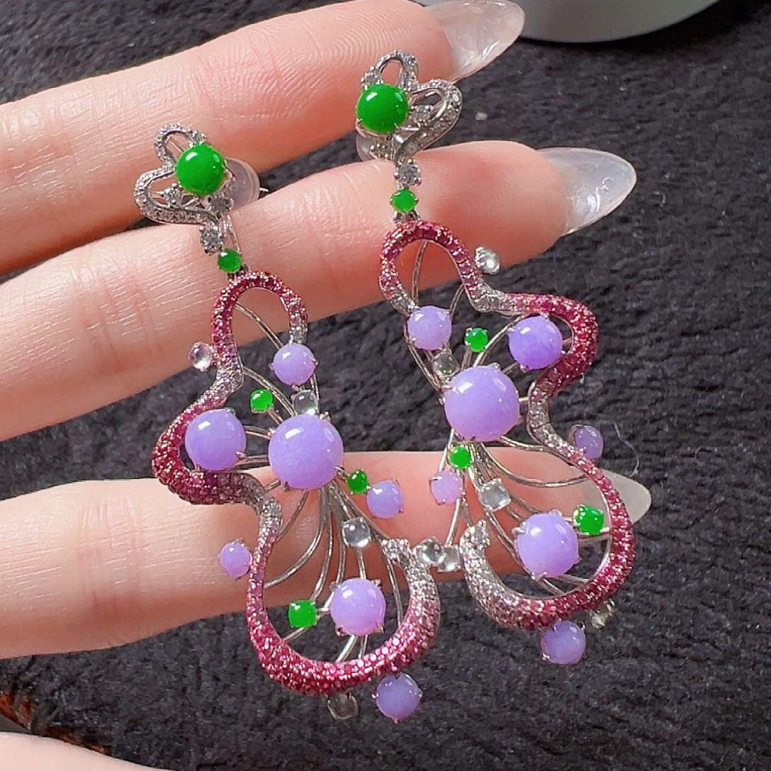 翡翠耳饰18K金镶嵌签收后24小时鉴赏期，过时不退