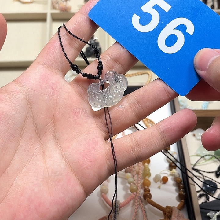 合金蛇纹石玉颈饰