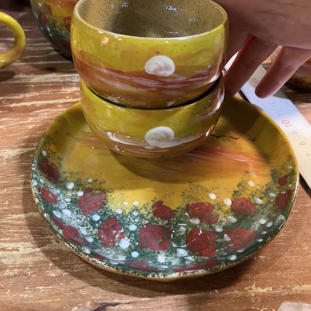 壶小*.这些天在外吃饭没有工作也