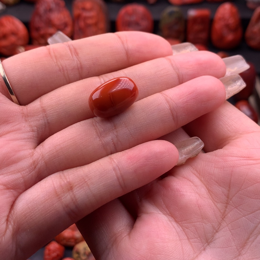 南红玛瑙南红川料原矿子弹头11mm未镶嵌