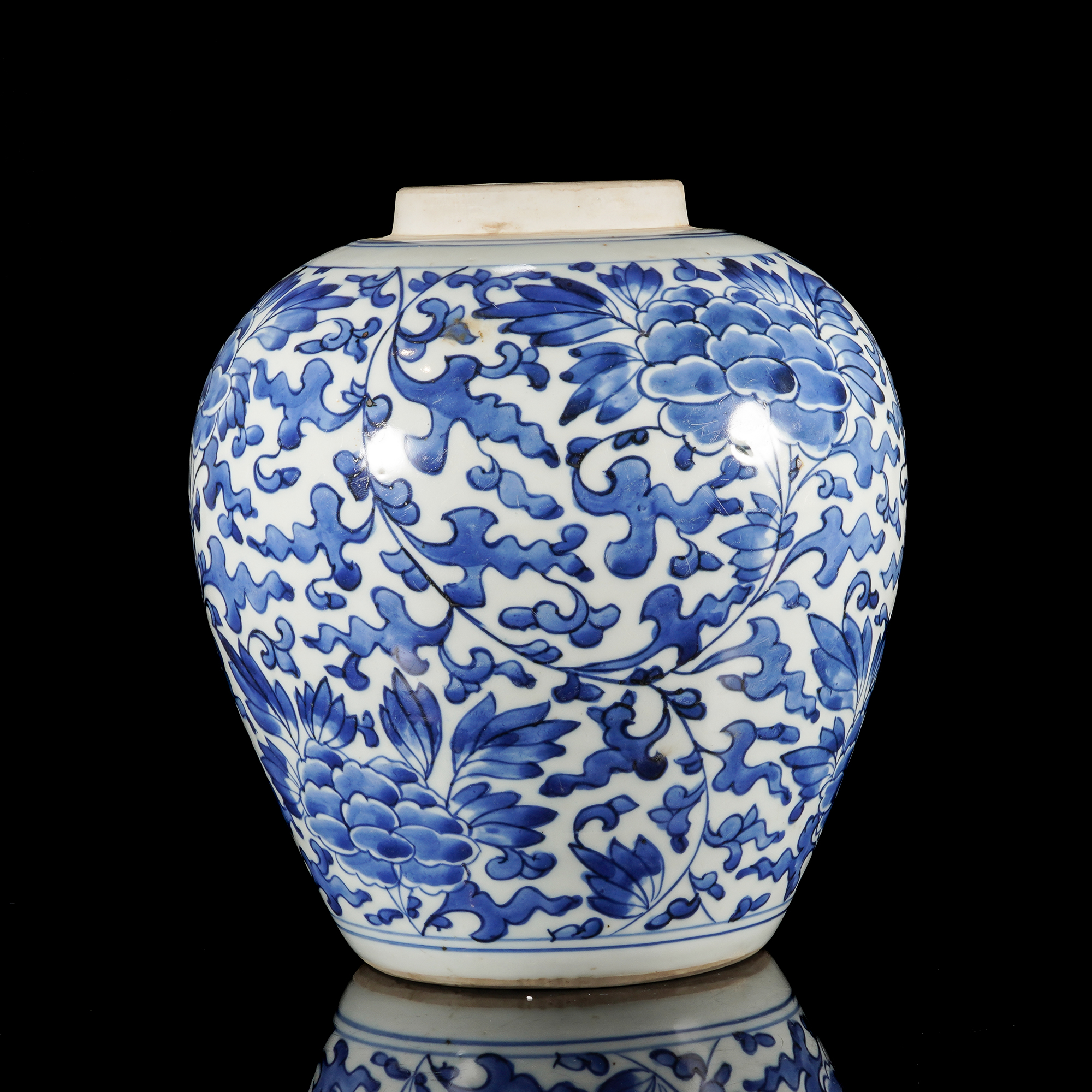 清顺治青花缠枝莲纹罐/c463