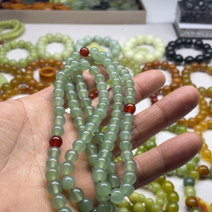 蛇纹石玉项链未镶嵌自**吸